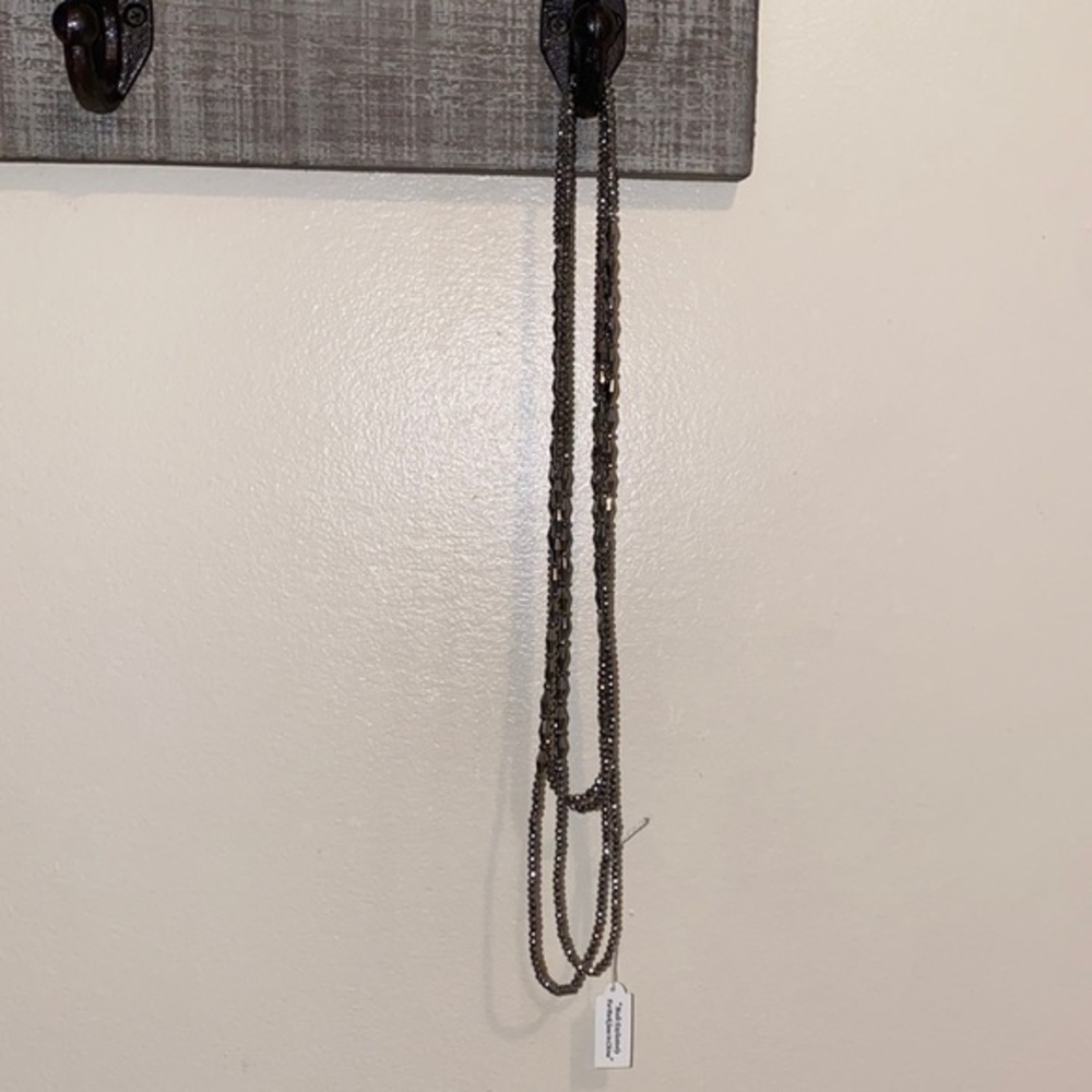Necklace - Picture 2 of 3